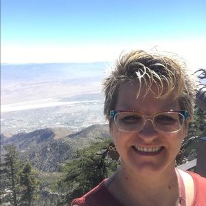 Meet your Posher, Monica